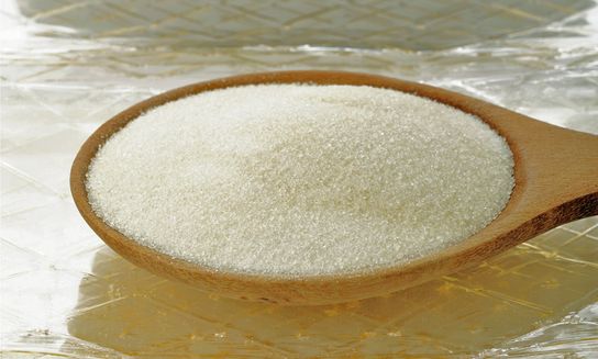 wood spoon with gelatine